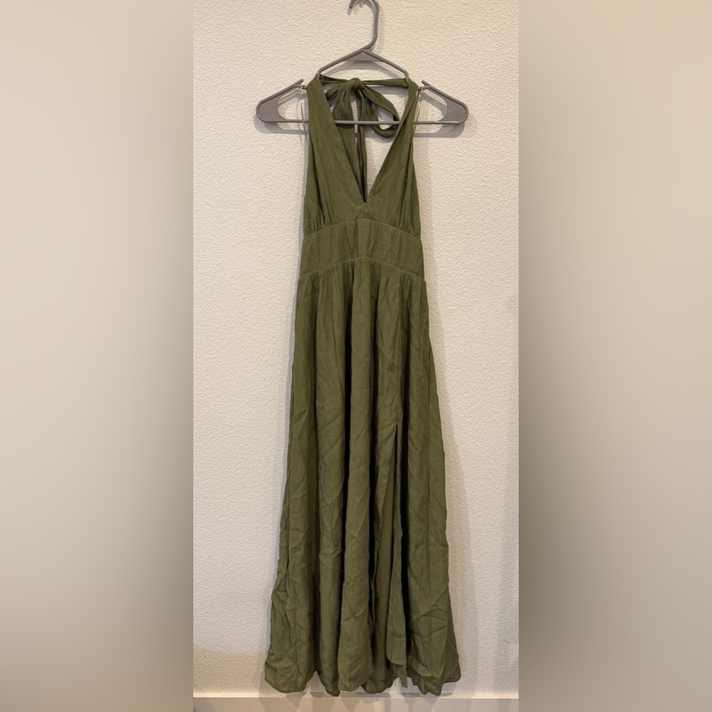 Abercrombie & fitch plunge halter maxi dress